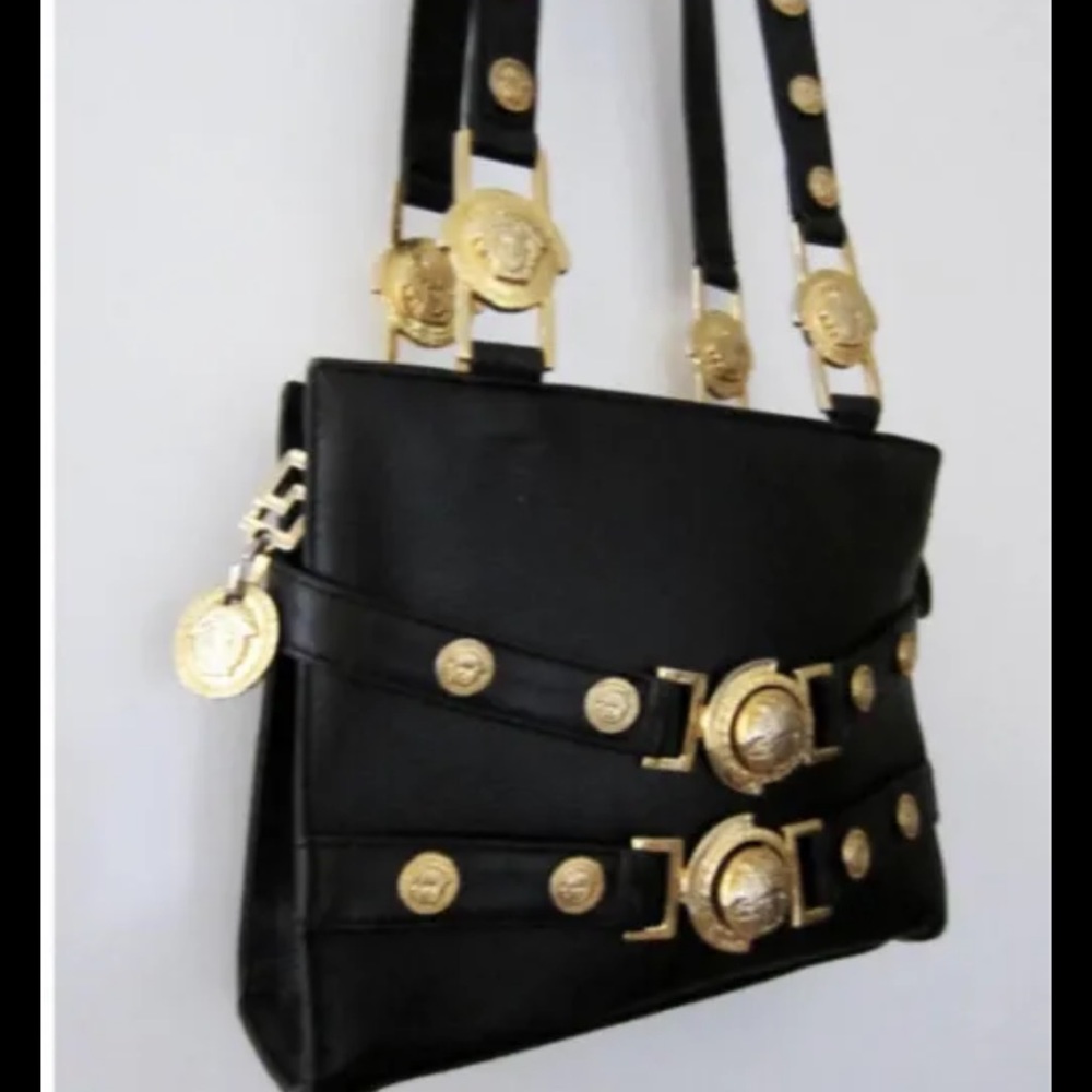 Gianni Versace Vintage Couture Black Gold Medusa Chain Mini bag - Picture 10 of 13